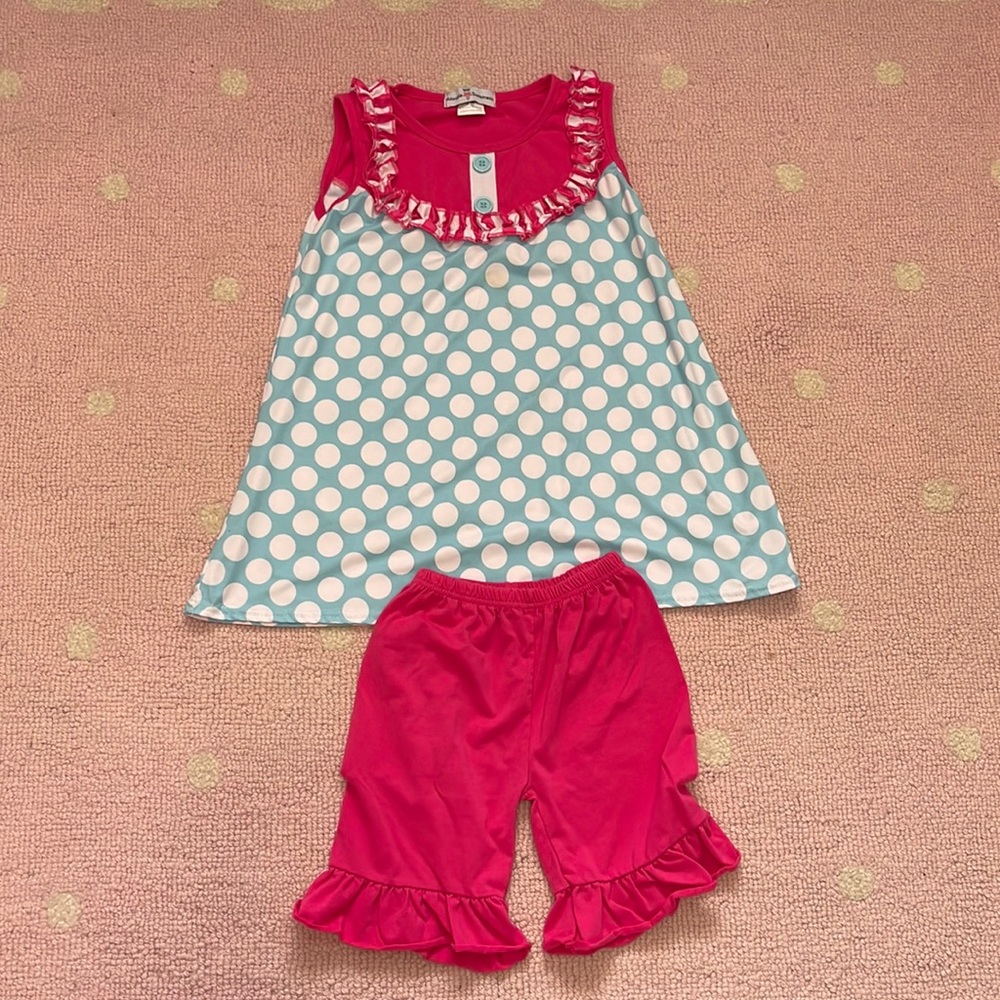 Girls matching outfit *read description